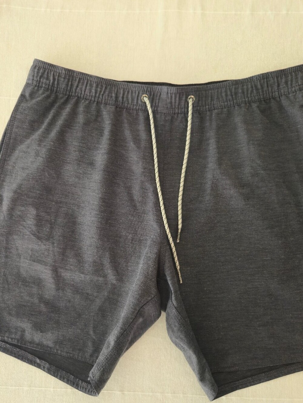 Vissla Eco-Friendly Men's Swim Shorts in Charcoal Gray Size Large
